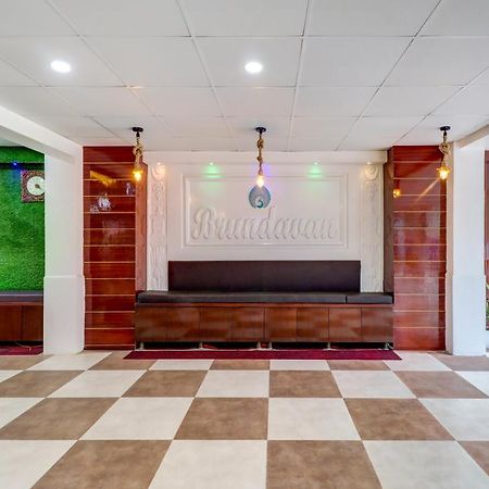 Hotel Brundavan International Гунтур Экстерьер фото