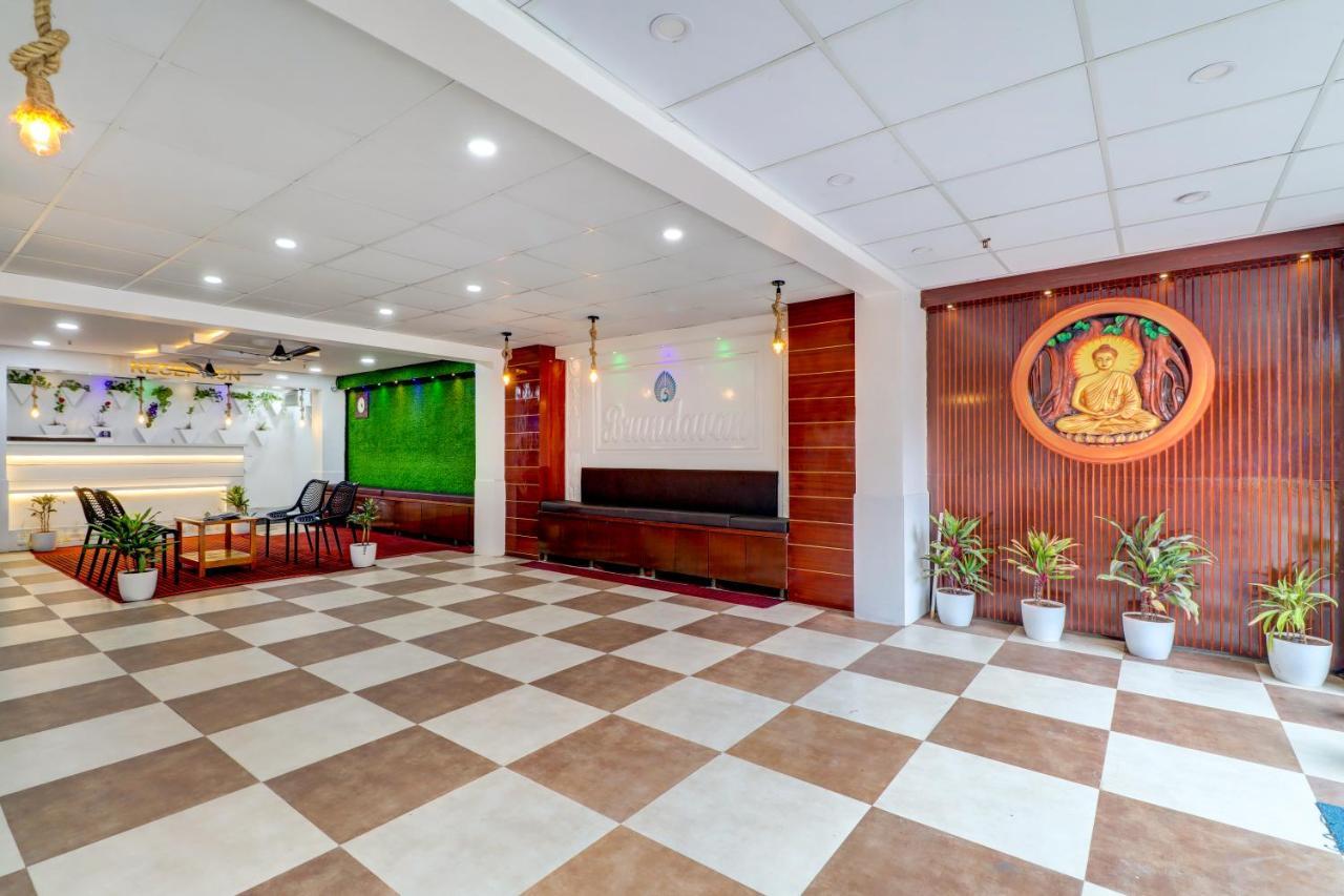 Hotel Brundavan International Гунтур Экстерьер фото